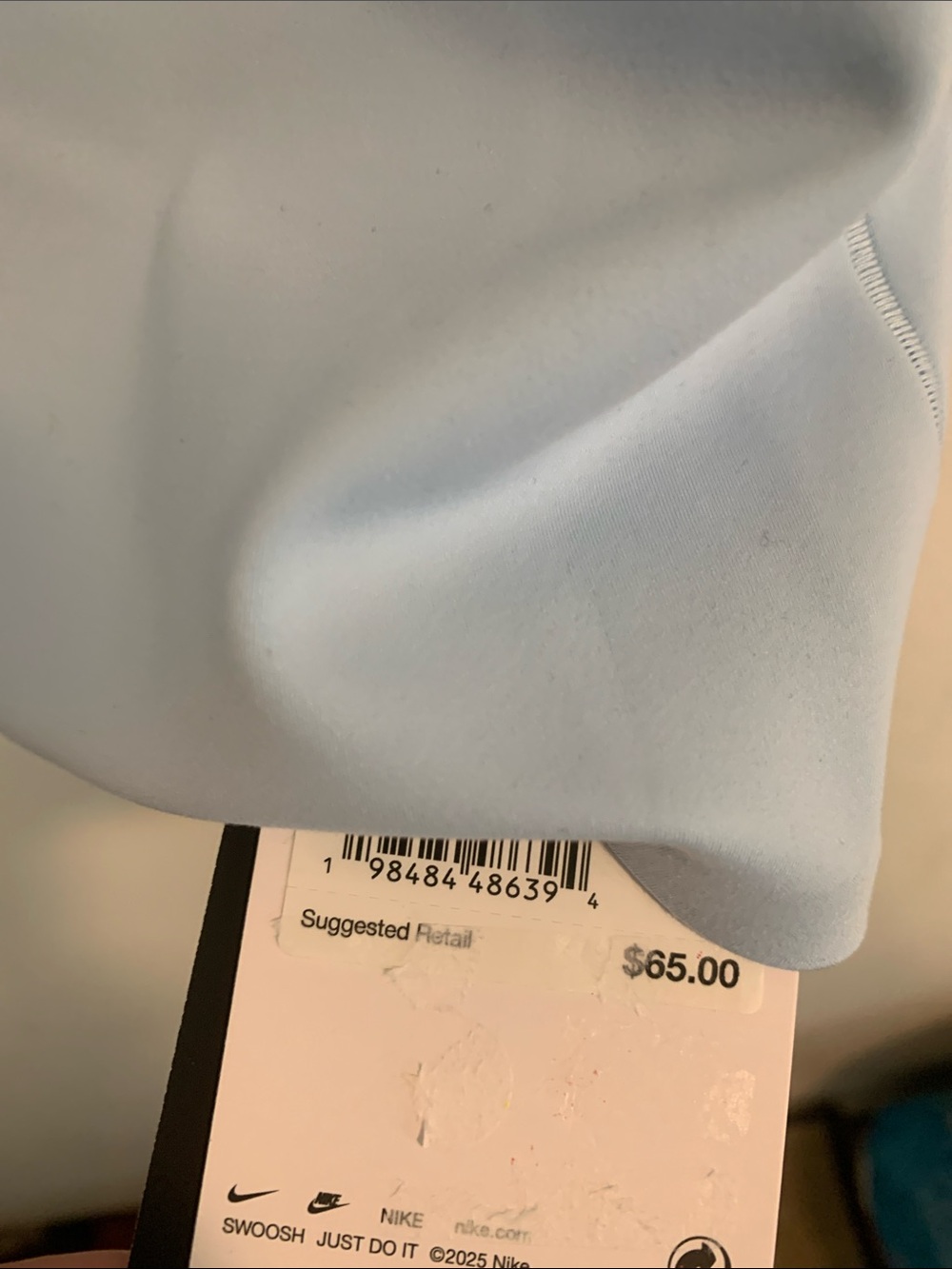 Women’s Nike form stealth tight fit tee in baby blue! NWT - Picture 3 of 4